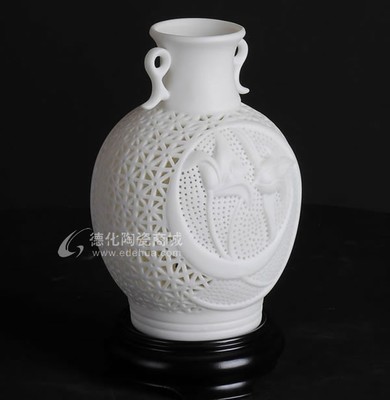 兰花/德化陶瓷/陶瓷工艺品/瓷瓶/家居摆件