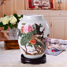 瓷拍 景德镇瓷瓶摆件工艺品含底座梁小平作品孔雀牡丹图装饰花瓶图片大全 邮乐官方网站